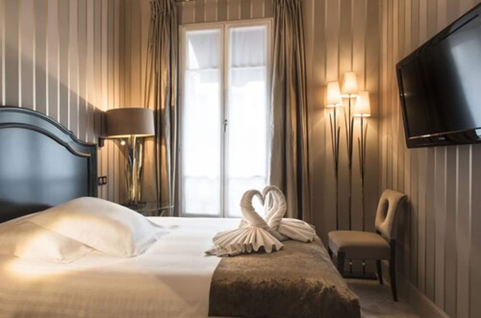 Brit Hotel La Bonne Etape Evreux Bagian luar foto